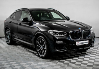 Подержанный автомобиль BMW X4 2018 года (3 фото)