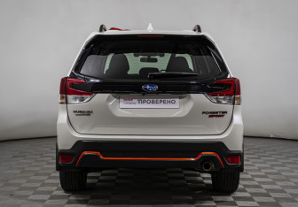 Подержанный автомобиль Subaru Forester Suv 2021 года (6 фото)