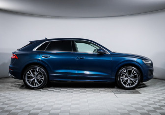 Подержанный автомобиль Audi Q8 2019 года (4 фото)