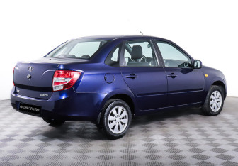 Подержанный автомобиль LADA (ВАЗ) Granta Sedan 2012 года (5 фото)