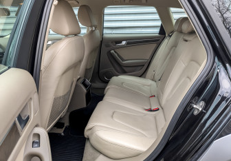 Подержанный автомобиль Audi A4 allroad 2010 года (12 фото)