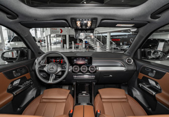Новый Mercedes-Benz GLB 2025 (11 фото)
