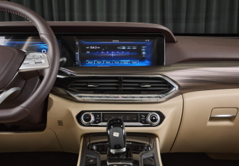 Новый FAW Bestune T77 2023 (19 фото)