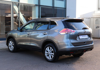 Подержанный автомобиль Nissan X-Trail 2018 года (6 фото)