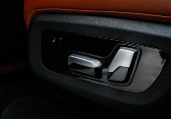 Подержанный автомобиль BMW X7 2020 года (13 фото)