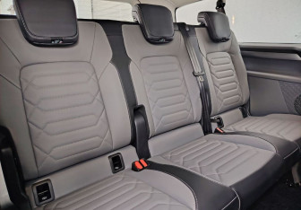 Новый Volkswagen Caravelle 2025 (11 фото)