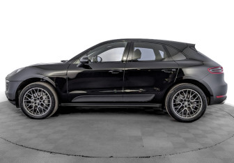 Подержанный автомобиль Porsche Macan 2015 года (8 фото)