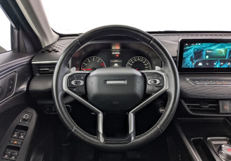 Подержанный автомобиль Haval Jolion 2023 года (21 фото)