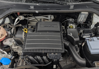 Подержанный автомобиль Skoda Rapid Liftback 2021 года (9 фото)