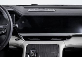 Подержанный автомобиль Geely Monjaro 2024 года (13 фото)