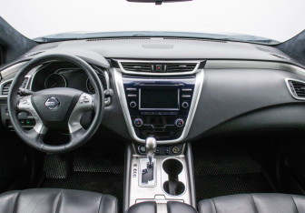 Подержанный автомобиль Nissan Murano Suv 2021 года (12 фото)