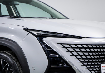 Подержанный автомобиль Changan UNI-T 2023 года (16 фото)