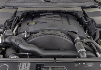 Подержанный автомобиль Land Rover Discovery 2015 года (9 фото)