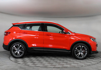 Подержанный автомобиль Geely Coolray 2022 года (4 фото)