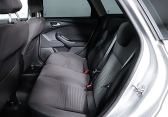 Подержанный автомобиль Ford Focus Wagon 2019 года (16 фото)