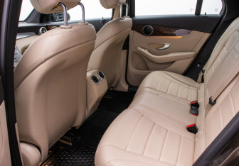 Подержанный автомобиль Mercedes-Benz GLC Coupe 2015 года (11 фото)