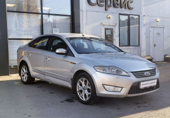 Подержанный автомобиль Ford Mondeo Sedan 2008 года (3 фото)