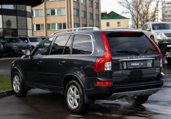 Подержанный автомобиль Volvo XC90 2012 года (4 фото)