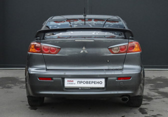 Подержанный автомобиль Mitsubishi Lancer Sedan 2008 года (6 фото)