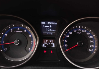 Подержанный автомобиль Hyundai i30 Hatchback 2013 года (12 фото)