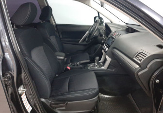 Подержанный автомобиль Subaru Forester Suv 2015 года (17 фото)