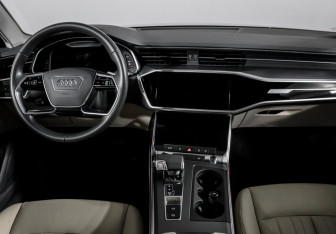 Подержанный автомобиль Audi A6 Sedan 2020 года (12 фото)