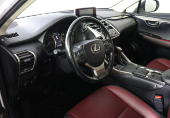 Подержанный автомобиль Lexus NX 2018 года (9 фото)