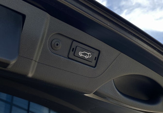 Подержанный автомобиль SsangYong Rexton 2020 года (11 фото)