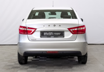 Подержанный автомобиль LADA (ВАЗ) Vesta Sedan 2020 года (6 фото)