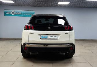 Подержанный автомобиль Peugeot 3008 2019 года (6 фото)