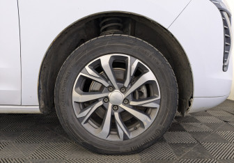 Подержанный автомобиль Haval Jolion 2023 года (12 фото)