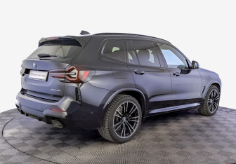 Подержанный автомобиль BMW X3 2023 года (5 фото)