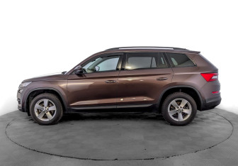 Подержанный автомобиль Skoda Kodiaq 2019 года (8 фото)