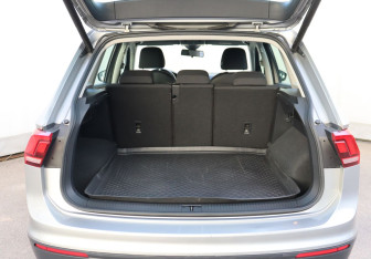 Подержанный автомобиль Volkswagen Tiguan 2019 года (22 фото)