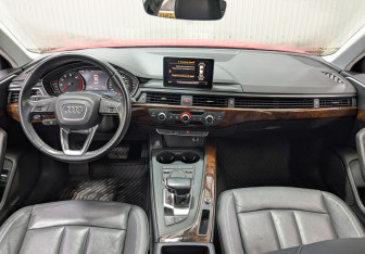 Подержанный автомобиль Audi A4 Sedan 2015 года (13 фото)