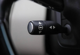 Подержанный автомобиль Land Rover Range Rover 2010 года (18 фото)