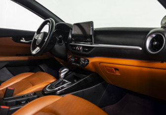 Подержанный автомобиль Kia K3 Sedan 2021 года (12 фото)