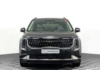 Подержанный автомобиль Kia Carnival 2025 года (2 фото)
