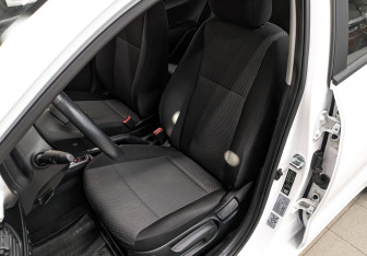 Подержанный автомобиль Kia Rio Sedan 2021 года (18 фото)