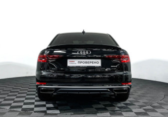 Подержанный автомобиль Audi A4 Sedan 2019 года (6 фото)