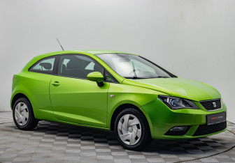Подержанный автомобиль SEAT Ibiza Hatchback 2013 года (7 фото)