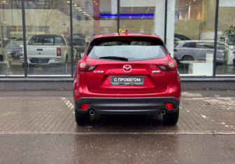 Подержанный автомобиль Mazda CX-5 2015 года (7 фото)