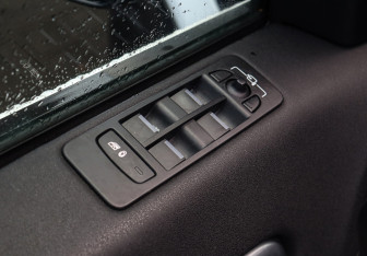 Подержанный автомобиль Land Rover Discovery Sport 2017 года (17 фото)