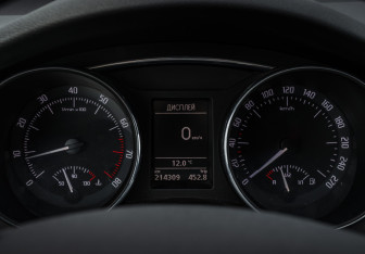 Подержанный автомобиль Skoda Superb Wagon 2012 года (11 фото)