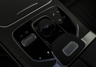 Подержанный автомобиль Jaecoo J8 2024 года (20 фото)