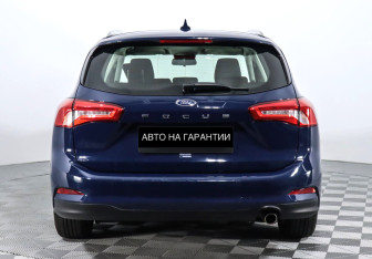 Подержанный автомобиль Ford Focus Wagon 2019 года (6 фото)