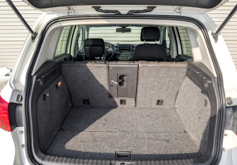 Подержанный автомобиль Volkswagen Tiguan 2012 года (10 фото)