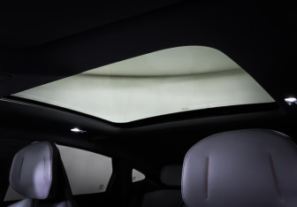 Подержанный автомобиль Changan UNI-V 2023 года (18 фото)