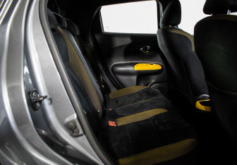 Подержанный автомобиль Nissan Juke 2014 года (9 фото)
