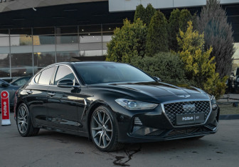 Подержанный автомобиль Genesis G70 2018 года (2 фото)